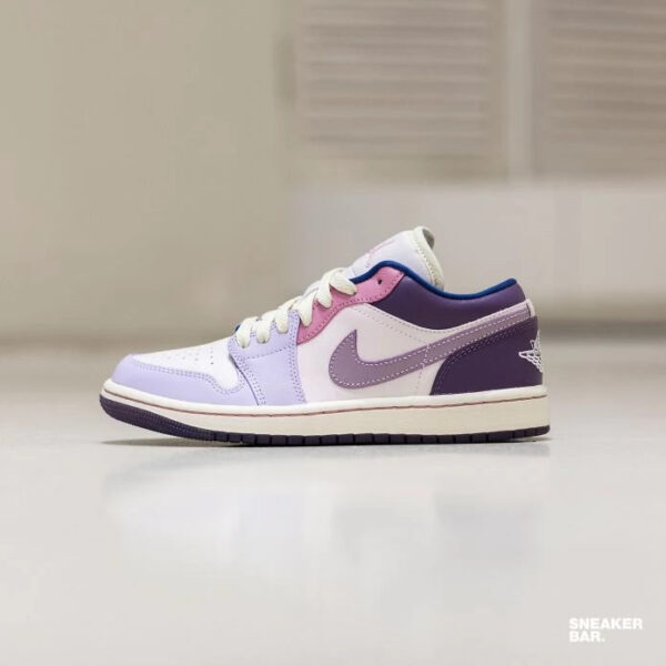 krossovki-air-jordan-1-low-dz2768-651-4-695x695-1.jpg